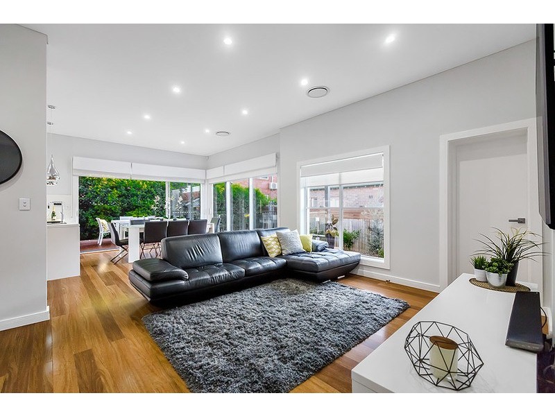 1 Mons Street, Russell Lea NSW 2046