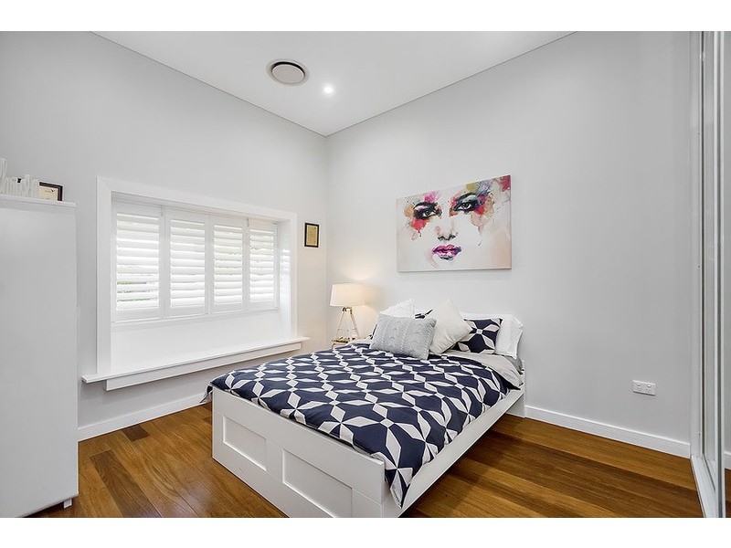 1 Mons Street, Russell Lea NSW 2046