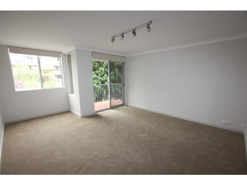 2/4 Bortfield Drive, Chiswick NSW 2046