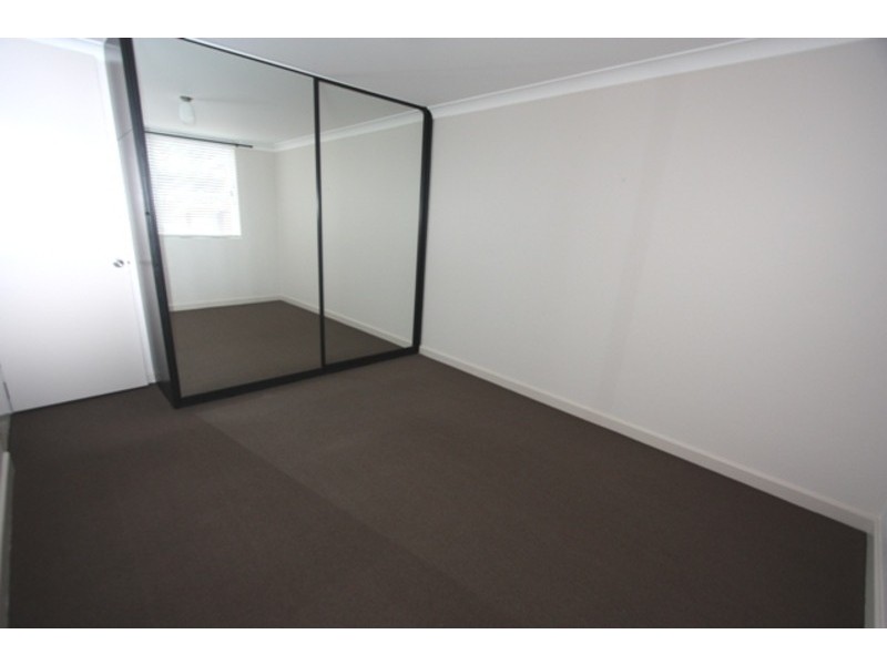 2/4 Bortfield Drive, Chiswick NSW 2046