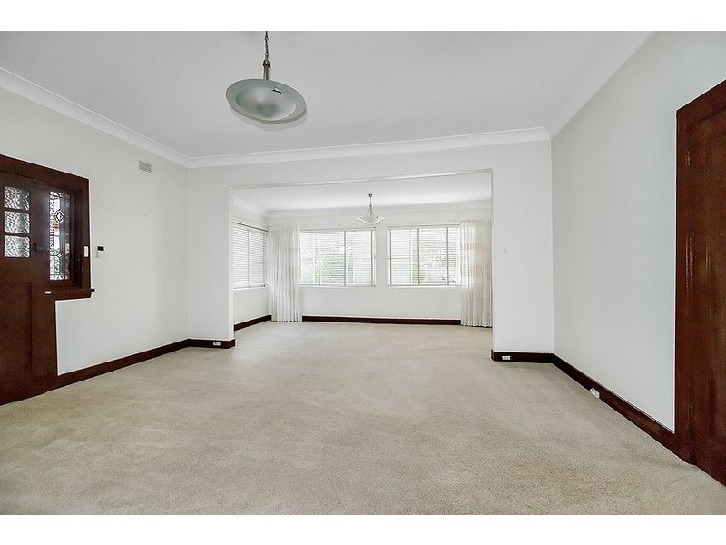 2 Wallaroy Street, Concord West NSW 2138