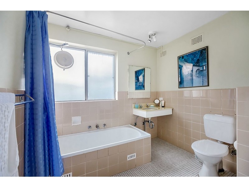 28/1 Bortfield Drive, Chiswick NSW 2046