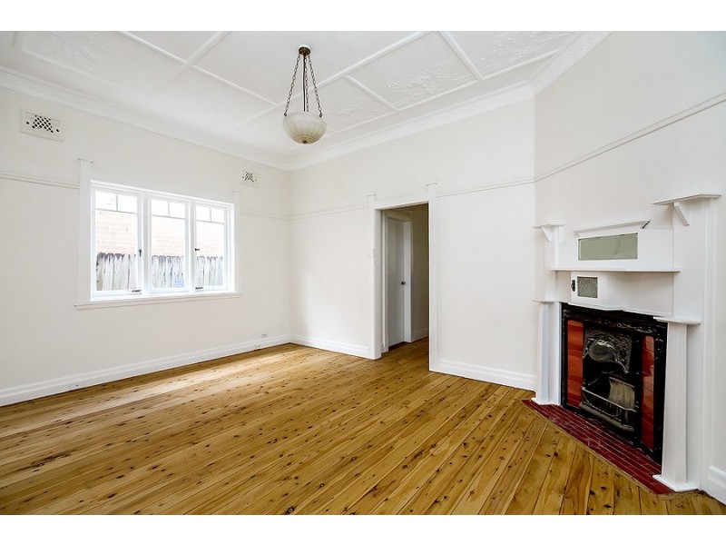 11 Byrne Avenue, Russell Lea NSW 2046