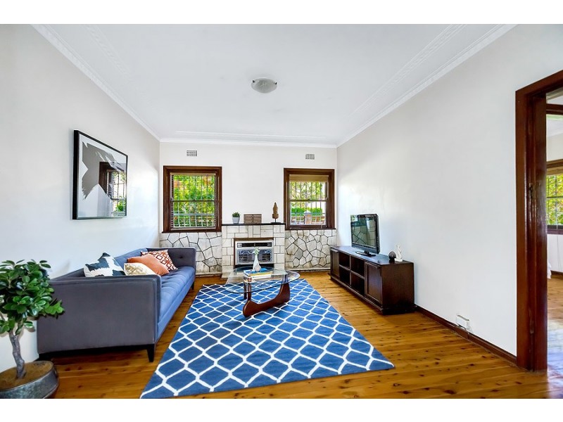 45 Duke Avenue, Rodd Point NSW 2046