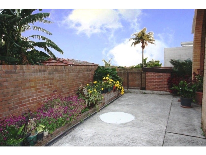 9 Eaton Place, Chiswick NSW 2046