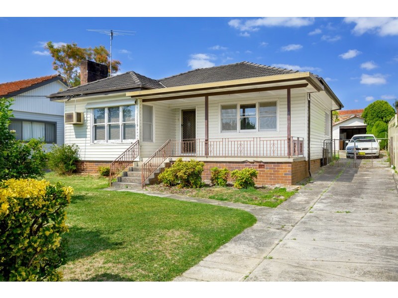 38 Sandakan Road, Revesby Heights NSW 2212