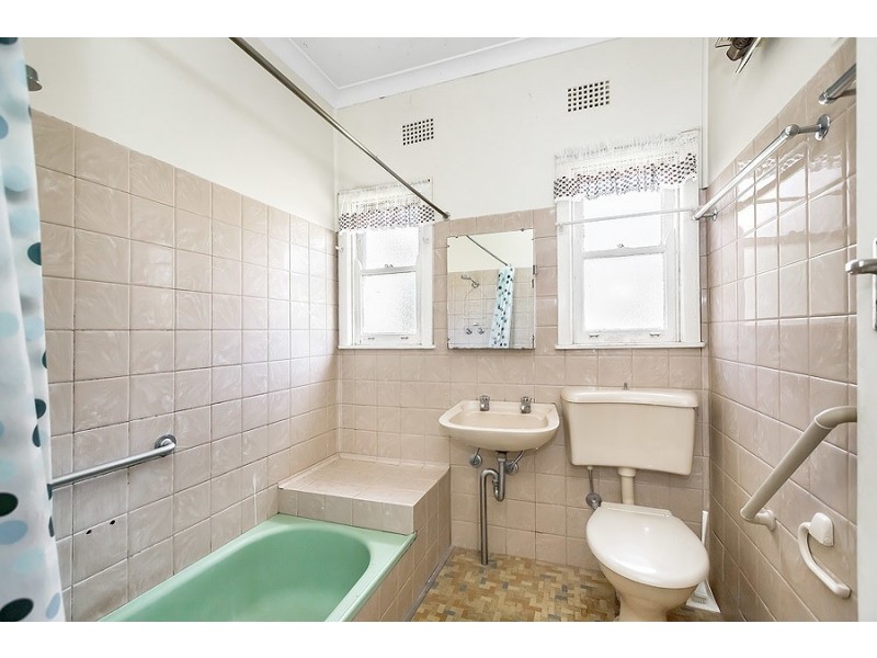 38 Sandakan Road, Revesby Heights NSW 2212