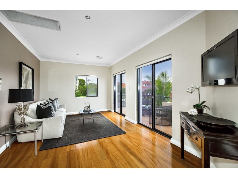 59 Henley Marine Drive, Rodd Point NSW 2046