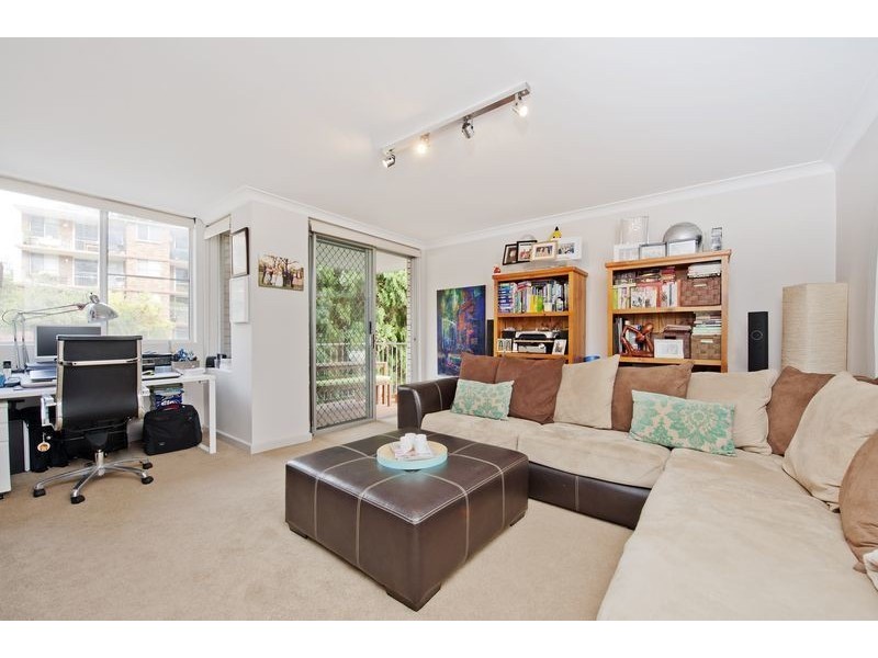 2/4 Bortfield Drive, Chiswick NSW 2046