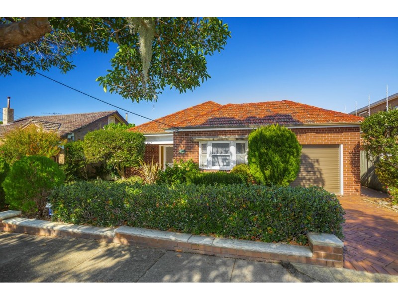 77 First Avenue, Rodd Point NSW 2046