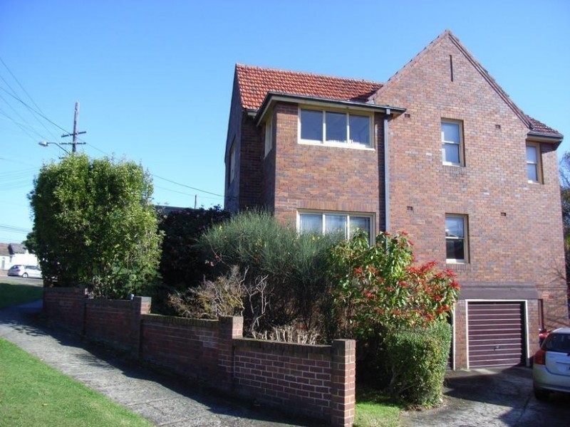 2/105 Victoria Road, Gladesville NSW 2111