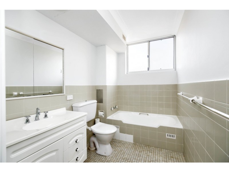 13/106 Lower St Georges Crescent, Drummoyne NSW 2047