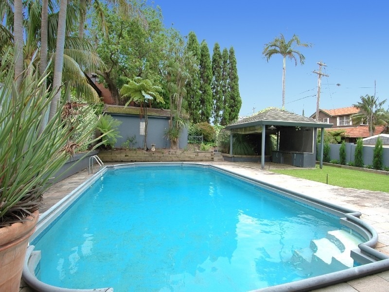 24 Lyons Road, Drummoyne NSW 2047