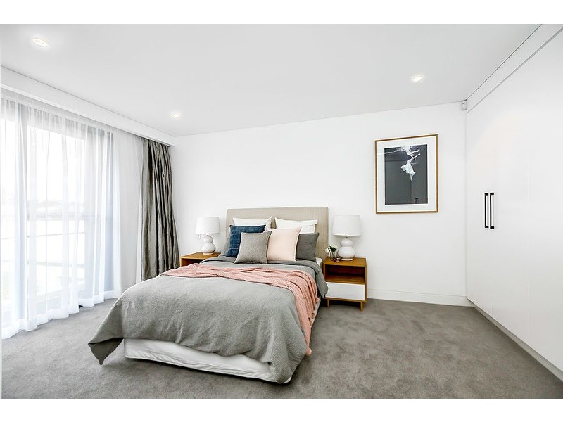 2/10 Burns Crescent, Chiswick NSW 2046