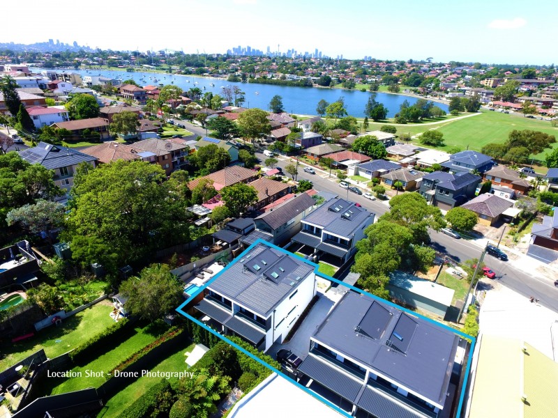 2/10 Burns Crescent, Chiswick NSW 2046