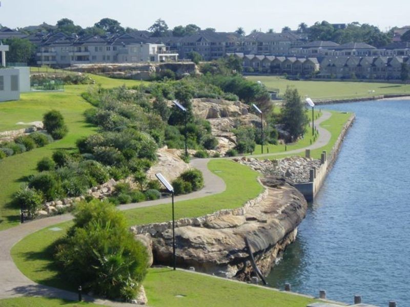 2/10 Burns Crescent, Chiswick NSW 2046