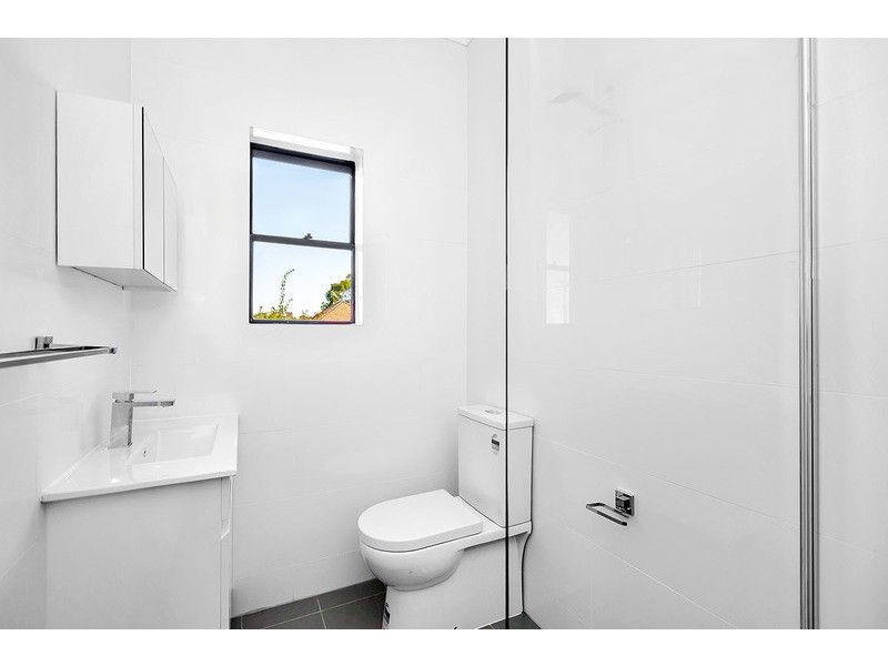 2/25 Lyons Road, Drummoyne NSW 2047