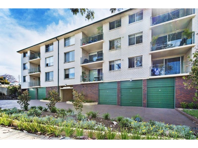 1/14 Bortfield Drive, Chiswick NSW 2046