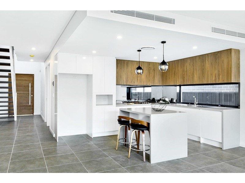 10 Alamein Road, Revesby Heights NSW 2212