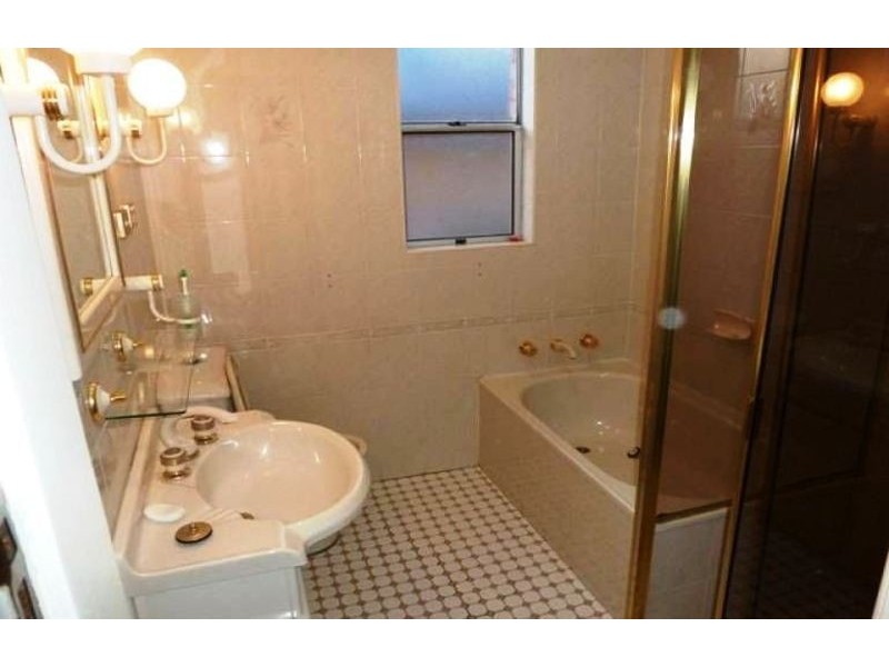 2 Byrne Ave, Drummoyne NSW 2047