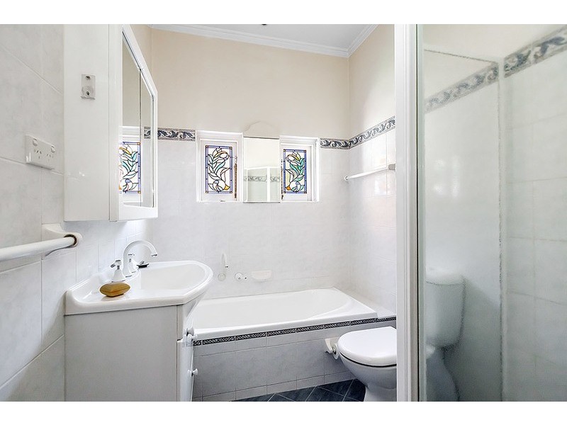 77 First Avenue, Rodd Point NSW 2046