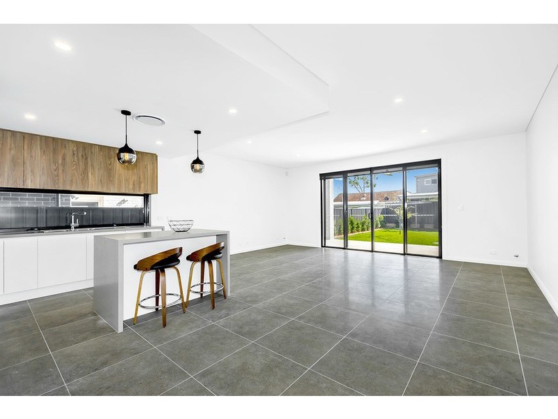 10 Alamein Road, Revesby Heights NSW 2212