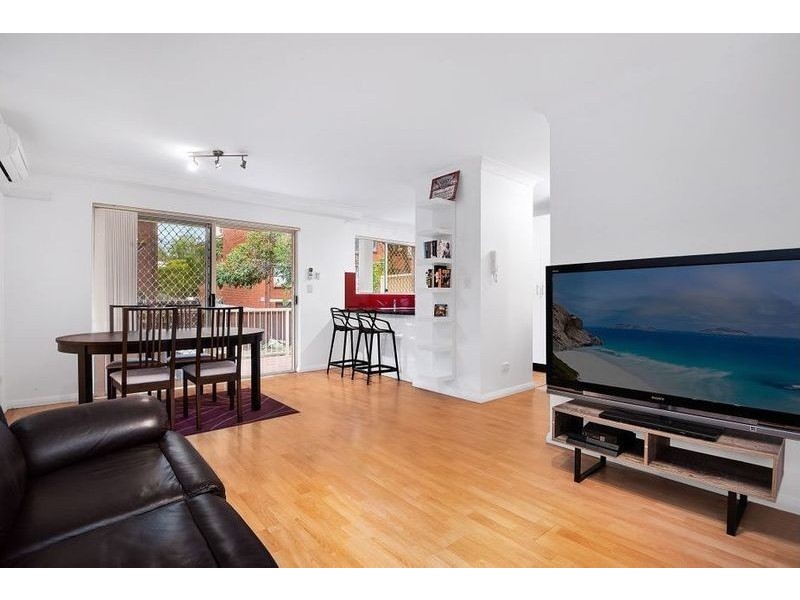 2/1 Hill Street, Marrickville NSW 2204