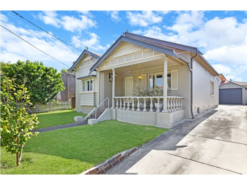 37 Mons Street, Russell Lea NSW 2046