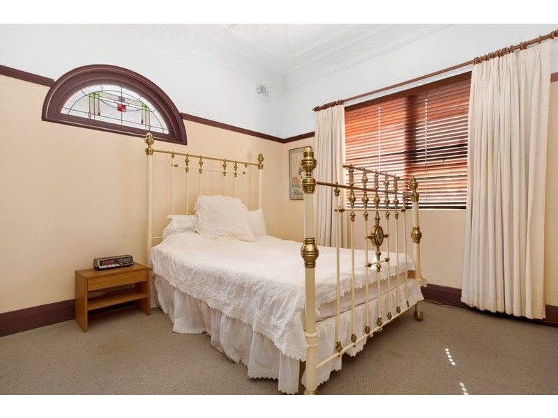 61 Mons Street, Russell Lea NSW 2046