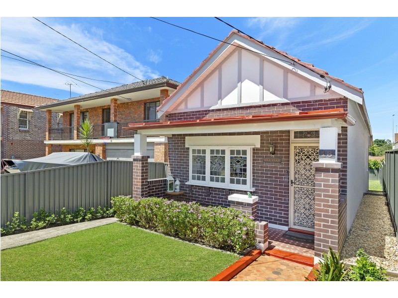 13 Rickard Street, Rodd Point NSW 2046