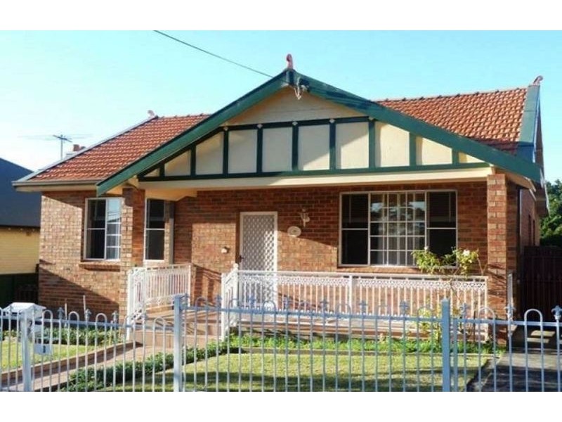 2 Byrne Ave, Russell Lea NSW 2046