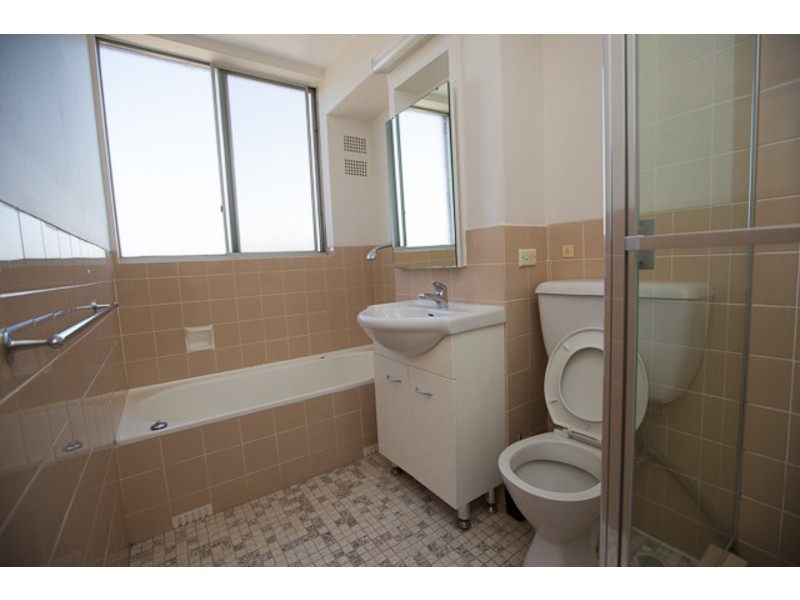 28/2 Bortfield Drive, Chiswick NSW 2046