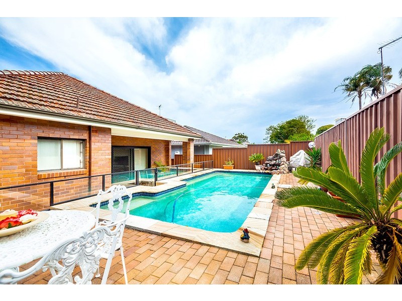 84 Burnell Street, Russell Lea NSW 2046