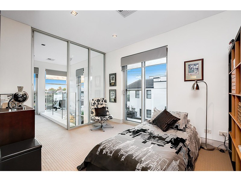 6 Thompson Street, Drummoyne NSW 2047