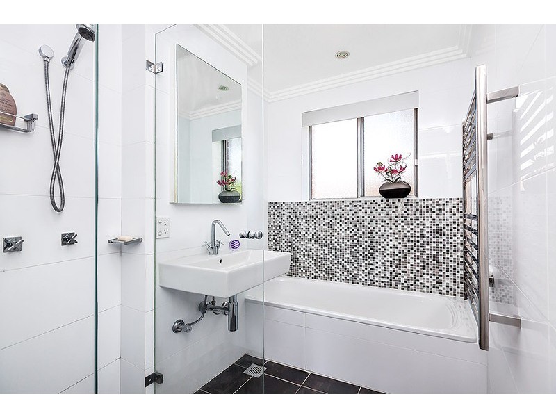 15/7 Bortfield Drive, Chiswick NSW 2046