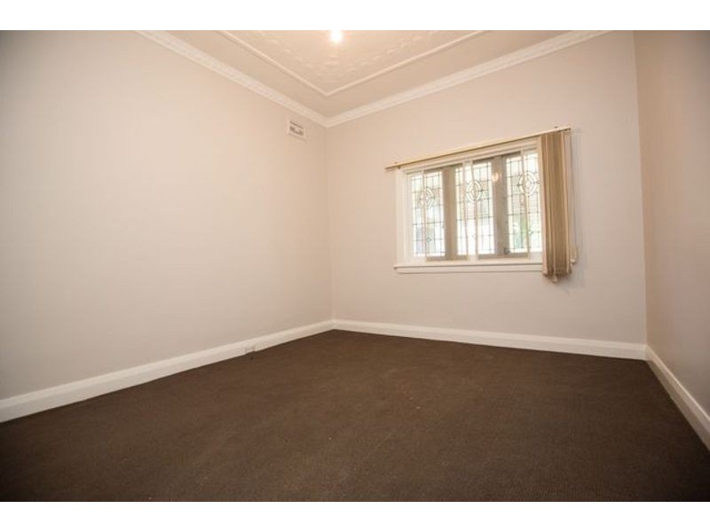 25 MacNamara Avenue, Concord NSW 2137