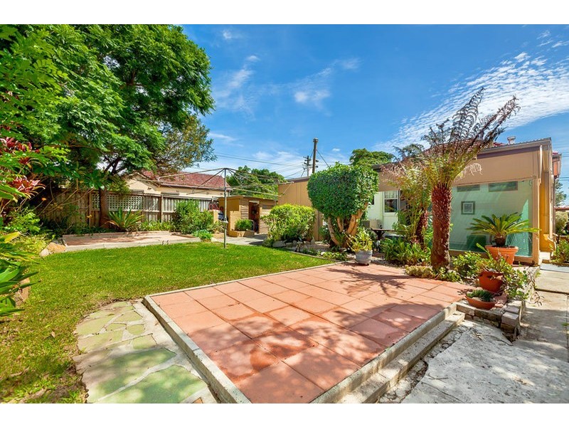 527 Lyons Road West, Five Dock NSW 2046