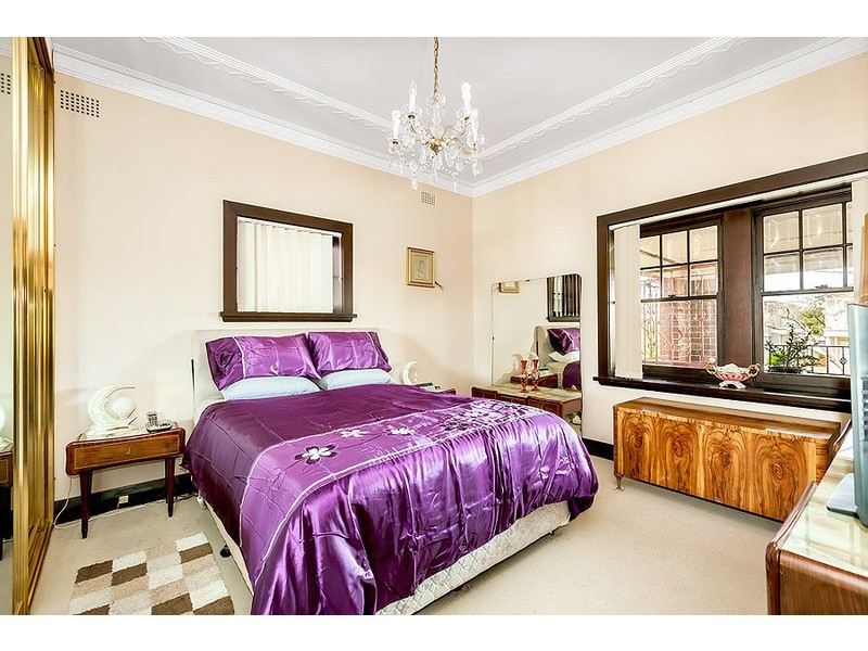 84 Burnell Street, Russell Lea NSW 2046