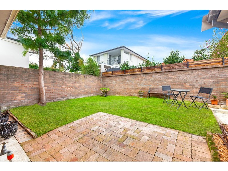 25 Bouvardia Street, Russell Lea NSW 2046