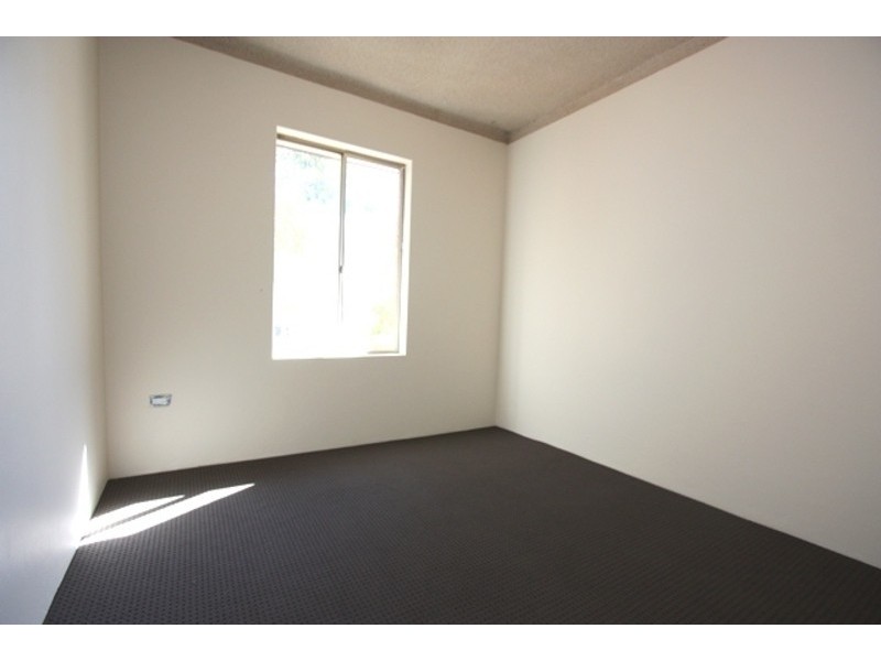 11/18 Kitchener Street, Kogarah NSW 2217