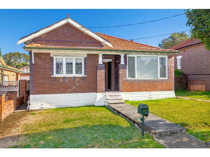 27 Hillcrest Avenue, Strathfield South NSW 2136