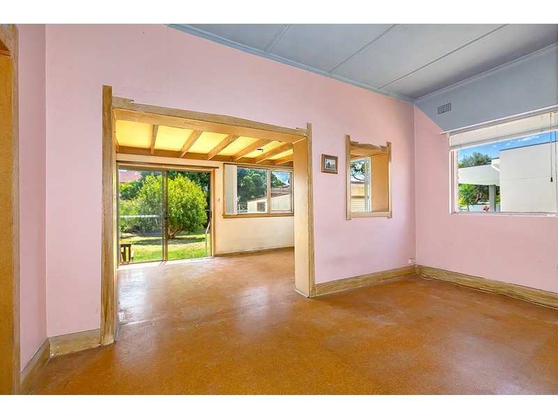 60 First Avenue, Rodd Point NSW 2046