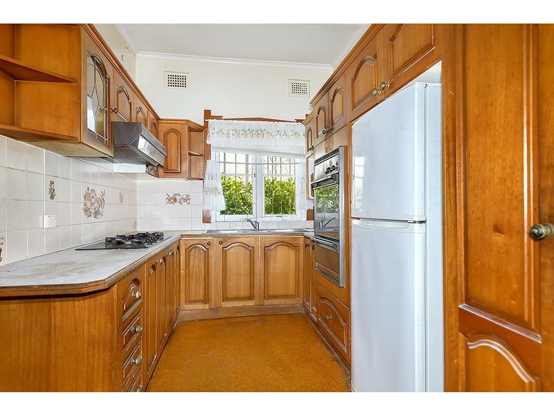 60 First Avenue, Rodd Point NSW 2046