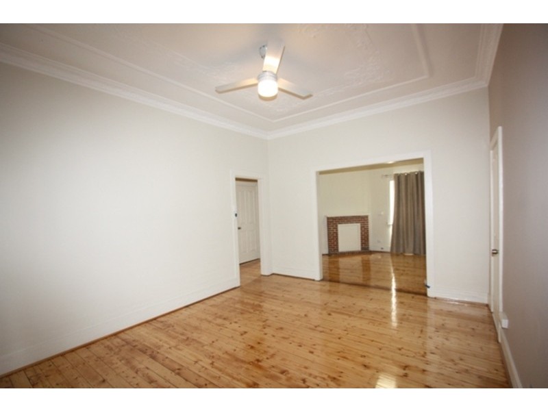 16 Loftus Crescent, Homebush NSW 2140