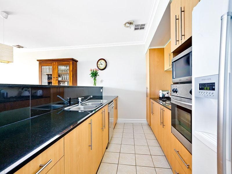 102/6 Fairwater Close, Breakfast Point NSW 2137