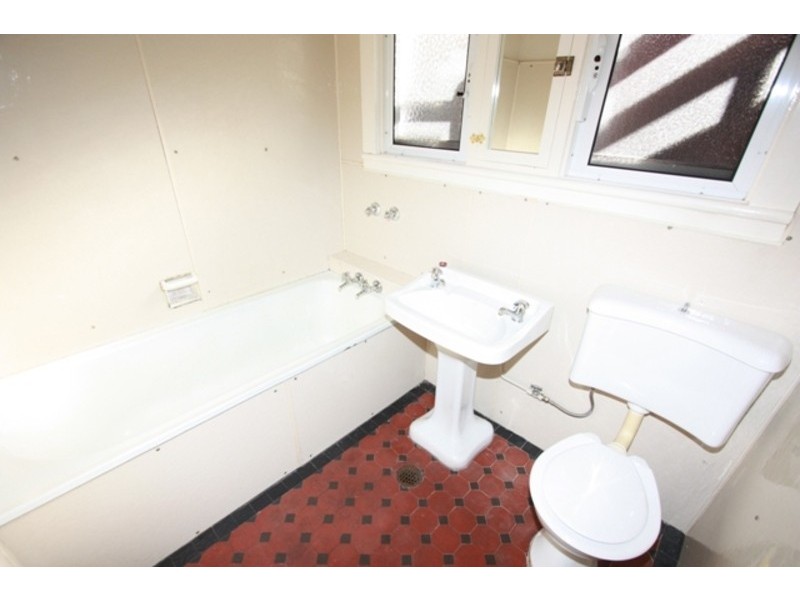 2/14 The Crescent, Homebush NSW 2140