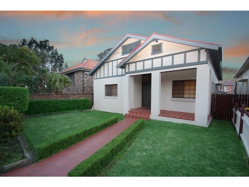 4 Edward Street, Concord NSW 2137