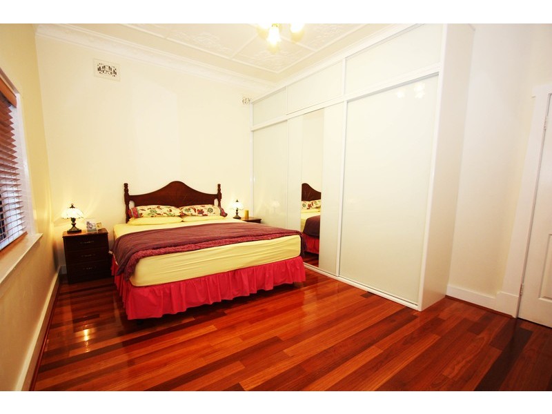 4 Edward Street, Concord NSW 2137