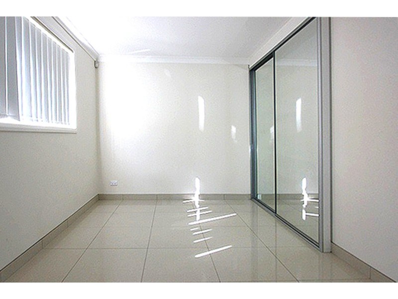 8A Hillier Street, Merrylands NSW 2160