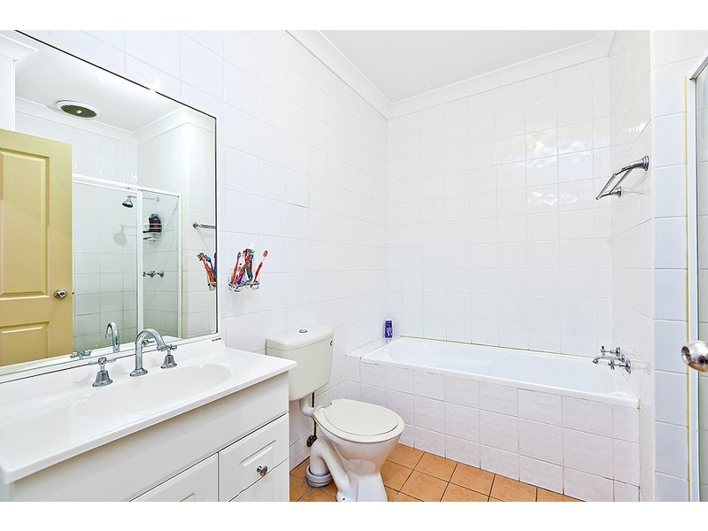 4/12 Charles Street, Liverpool NSW 2170